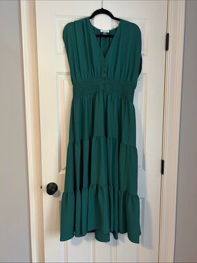 Calvin Klein Emerald Green Tiered Midi Dress